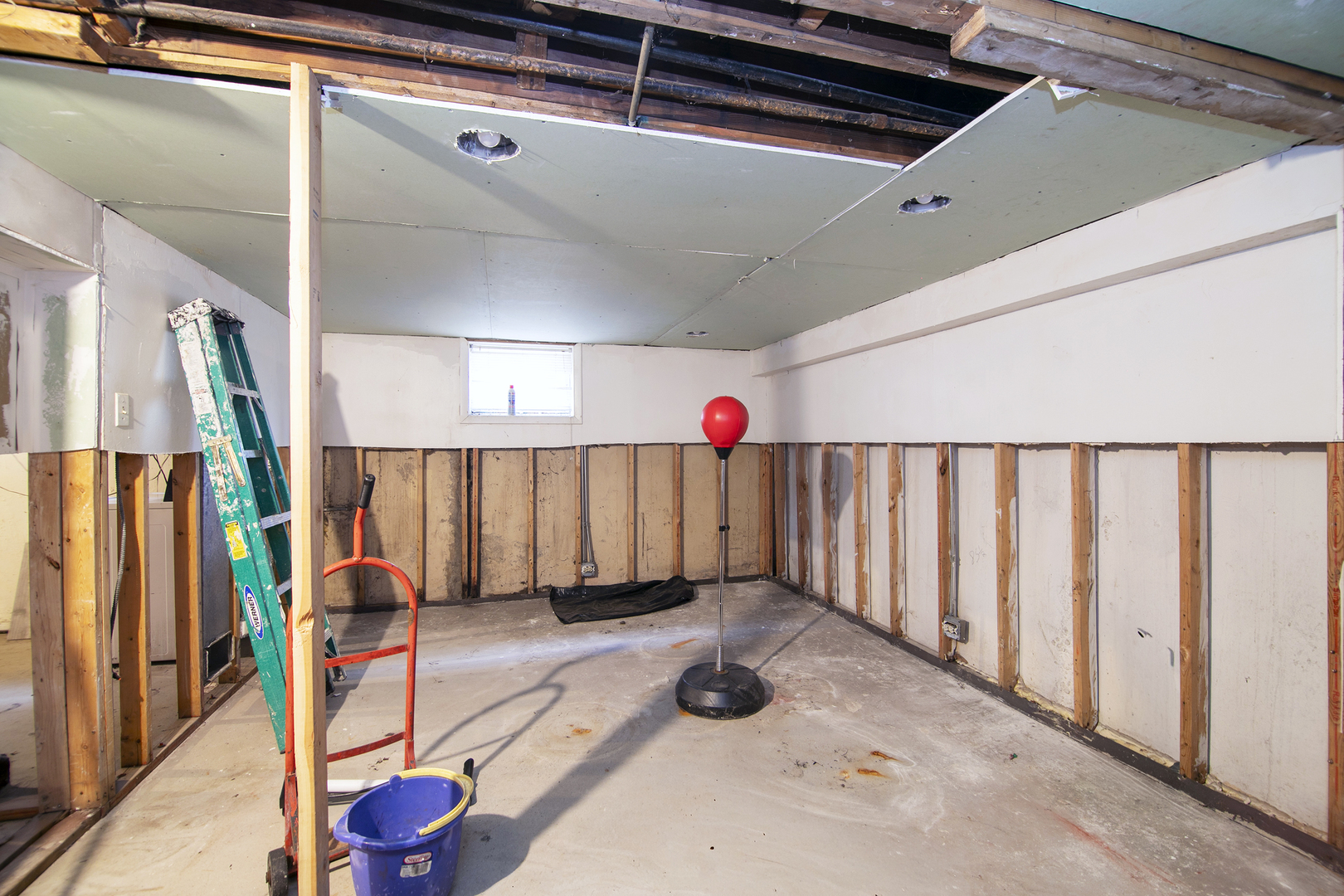 13707 S Atlantic Avenue, Riverdale, IL 60827