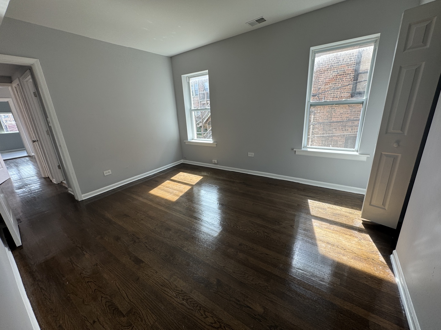 7847 S Bennett Avenue, Chicago, IL 60649