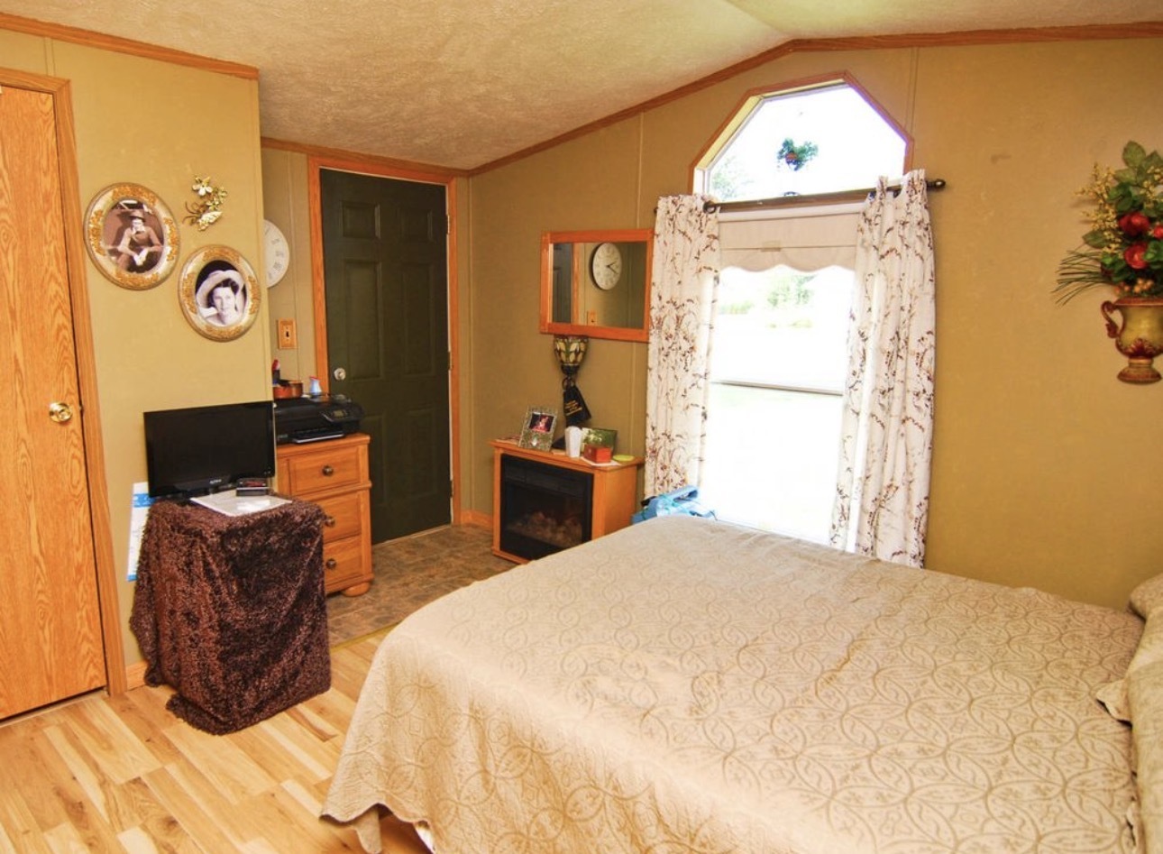 33850 E 2900 North Road, Dwight, IL 60420