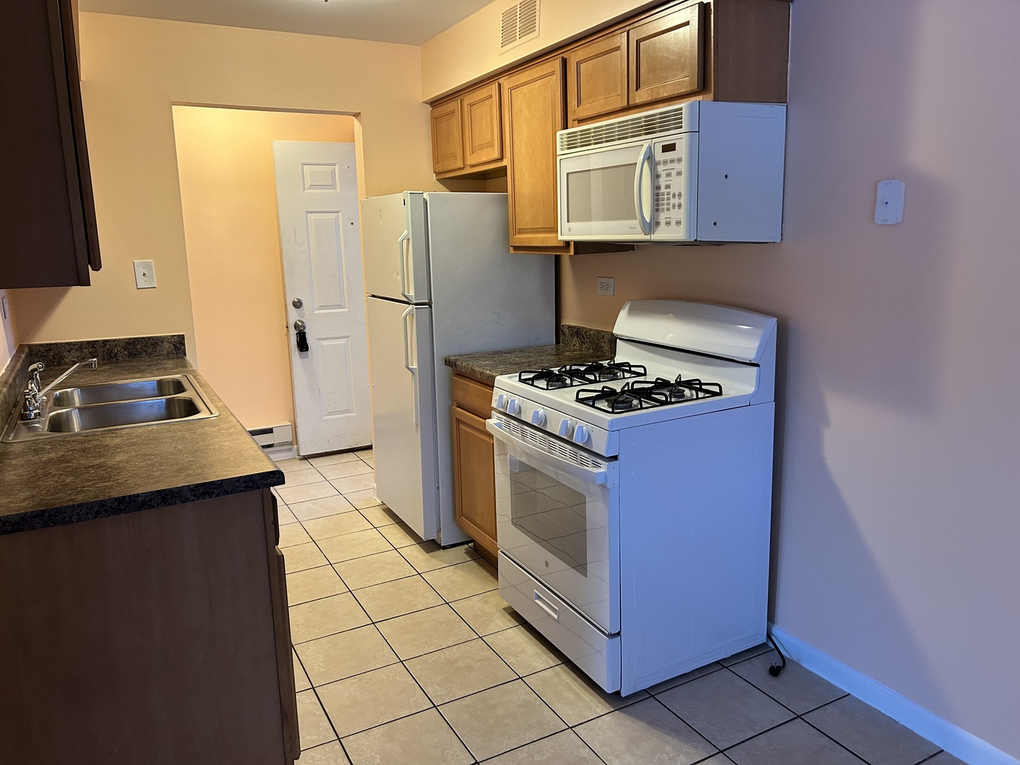 1845 White Chapel Drive #2A, Mount Prospect, IL 60056