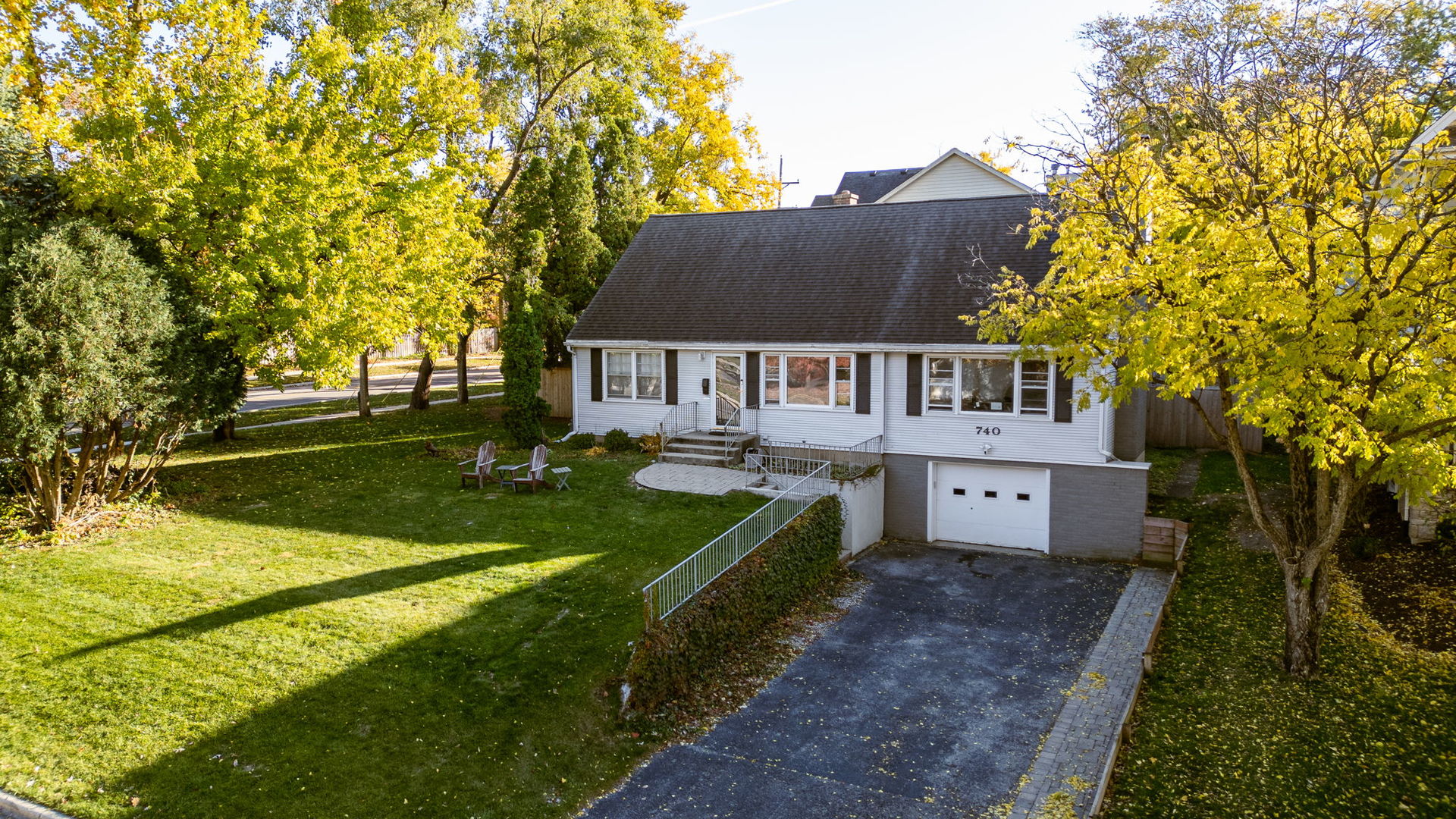 740 Prairie Avenue, Naperville, IL 60540