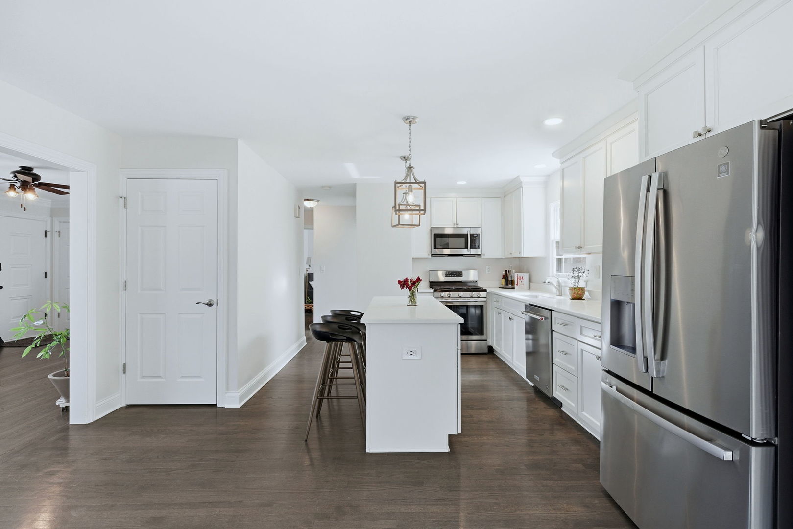 740 Prairie Avenue, Naperville, IL 60540