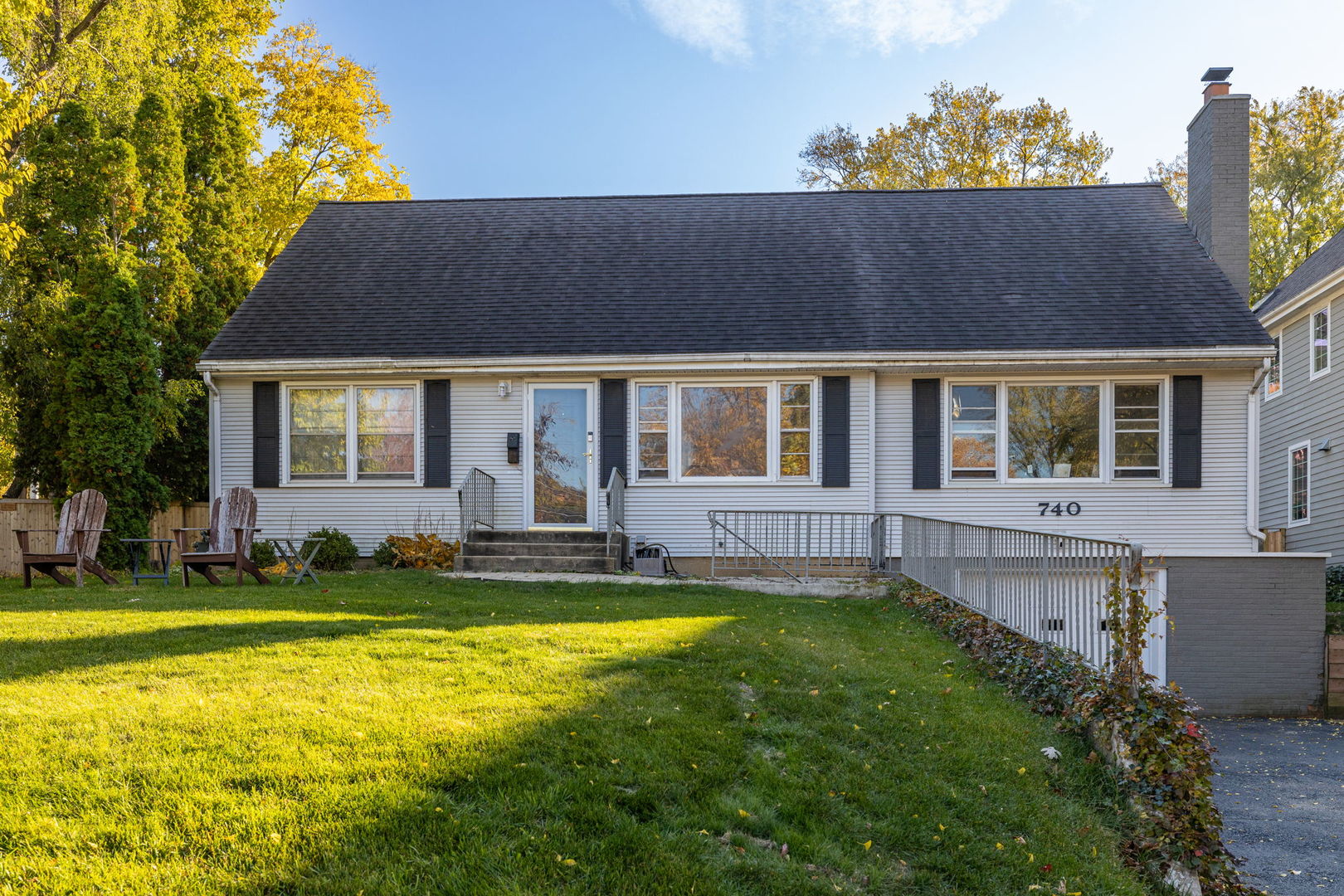 740 Prairie Avenue, Naperville, IL 60540