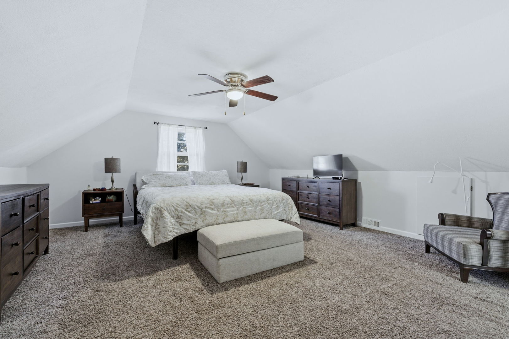 740 Prairie Avenue, Naperville, IL 60540