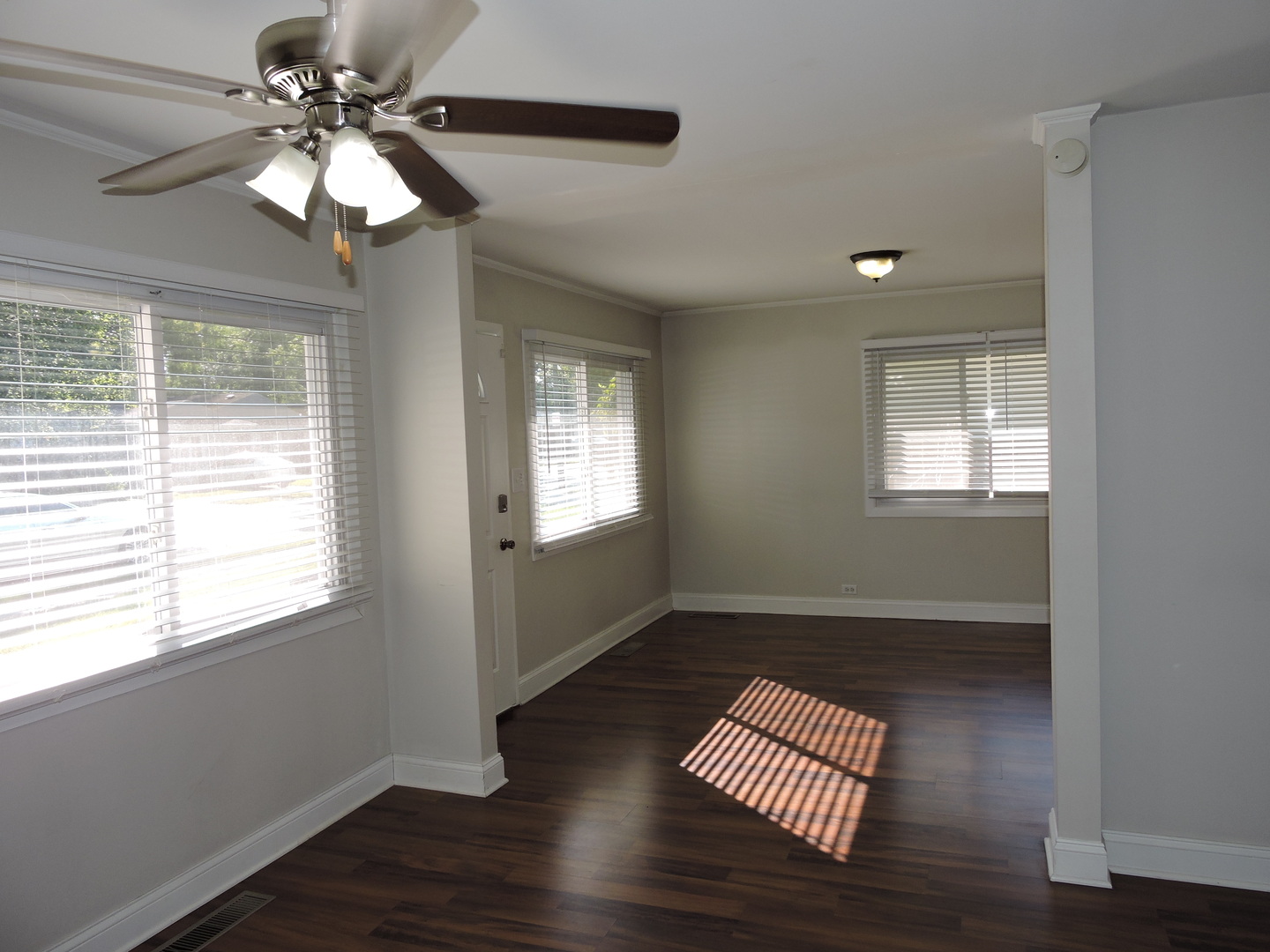 18 E Rocket Circle, Park Forest, IL 60466