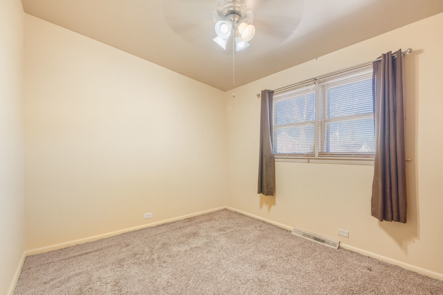 5192 Otto Place, Oak Lawn, IL 60453