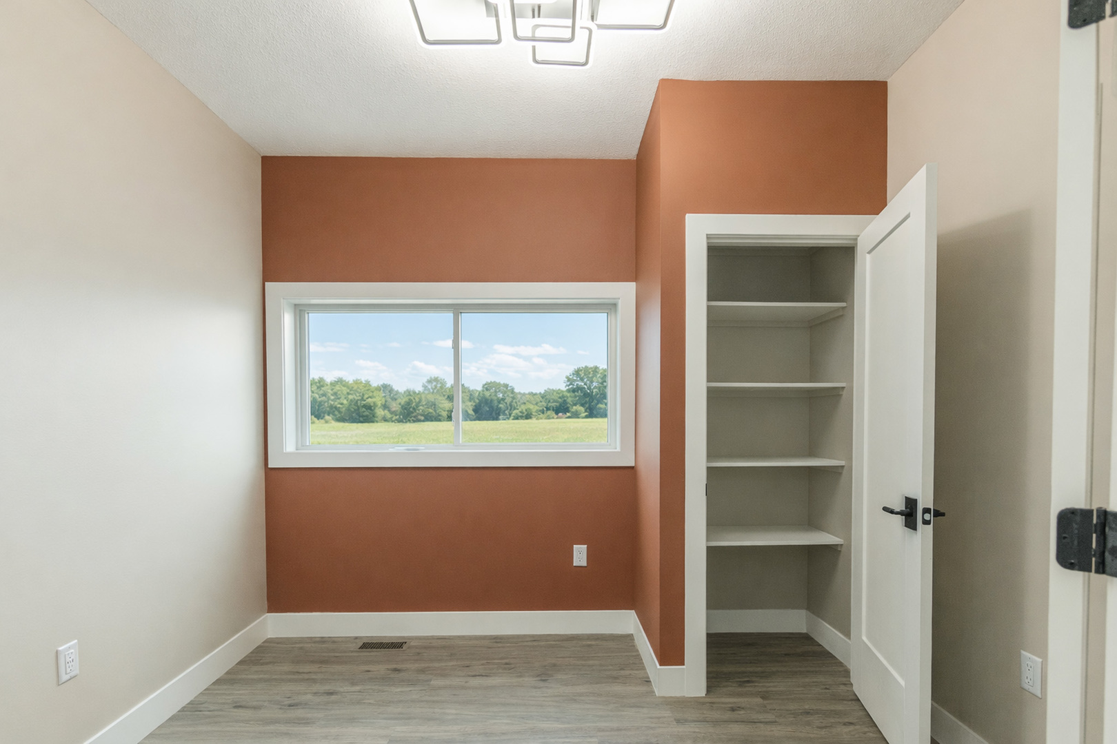 379 LARKSPUR Lane, Normal, IL 61761