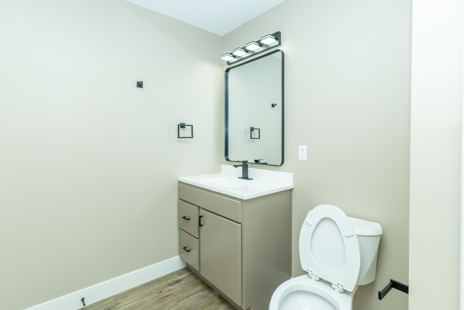 379 LARKSPUR Lane, Normal, IL 61761