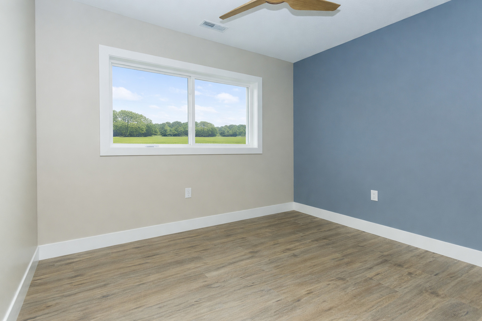 379 LARKSPUR Lane, Normal, IL 61761