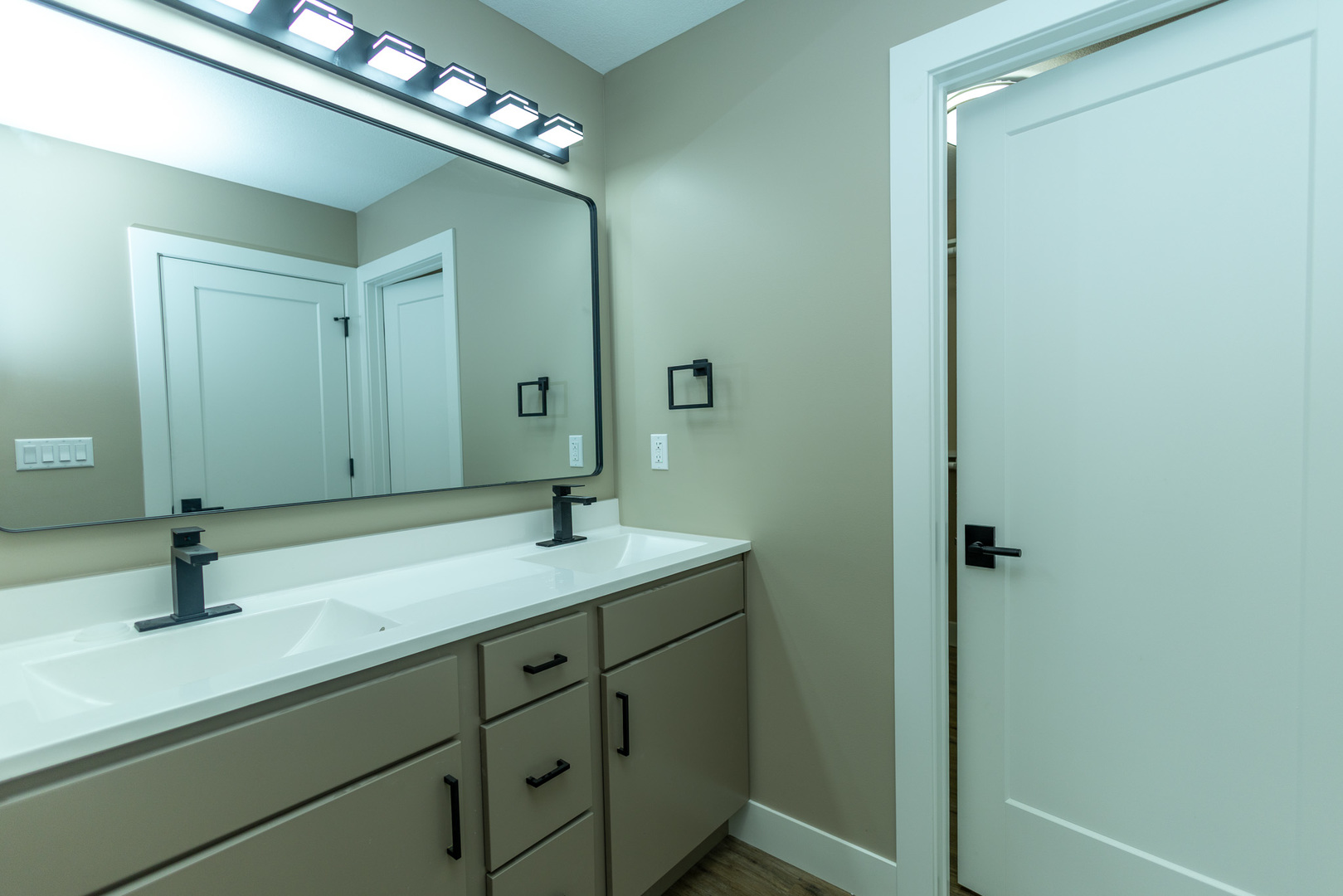 379 LARKSPUR Lane, Normal, IL 61761