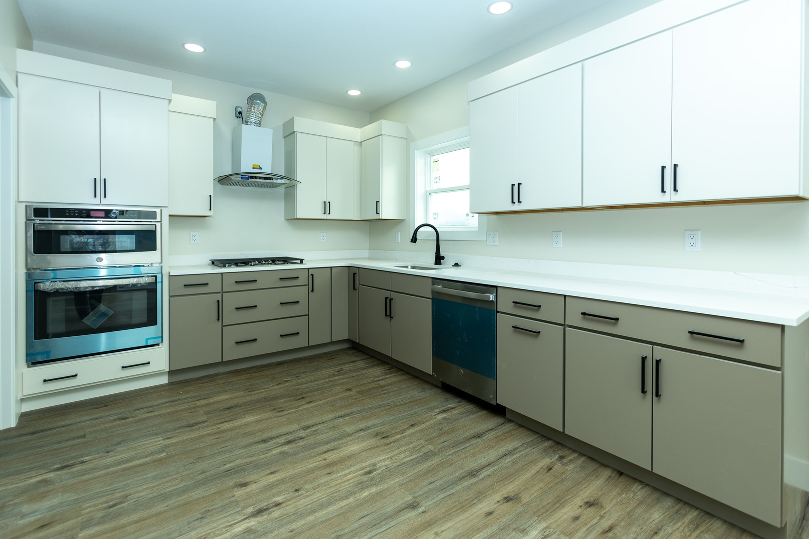 379 LARKSPUR Lane, Normal, IL 61761