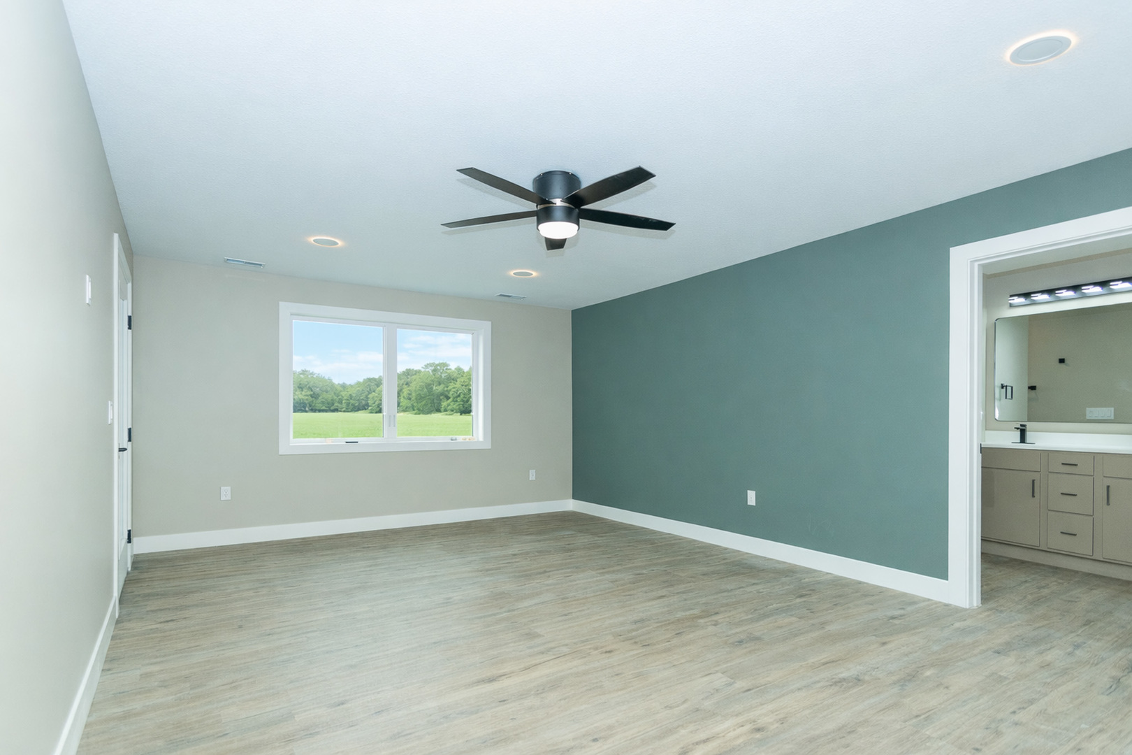 379 LARKSPUR Lane, Normal, IL 61761