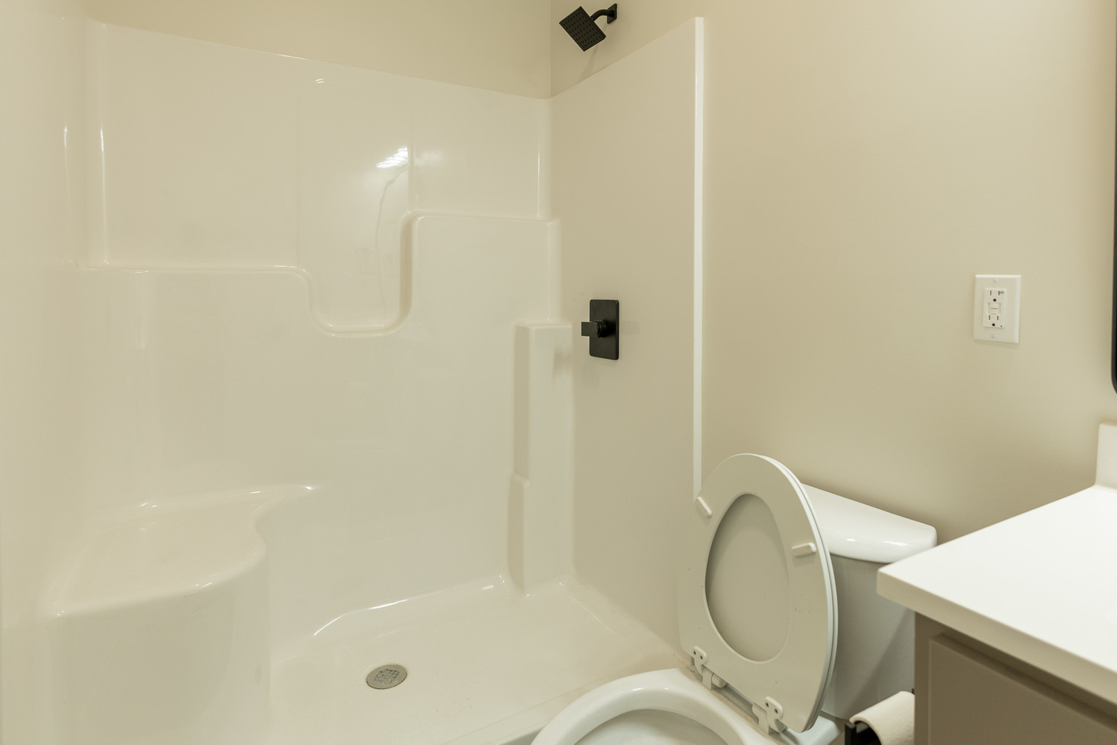 379 LARKSPUR Lane, Normal, IL 61761