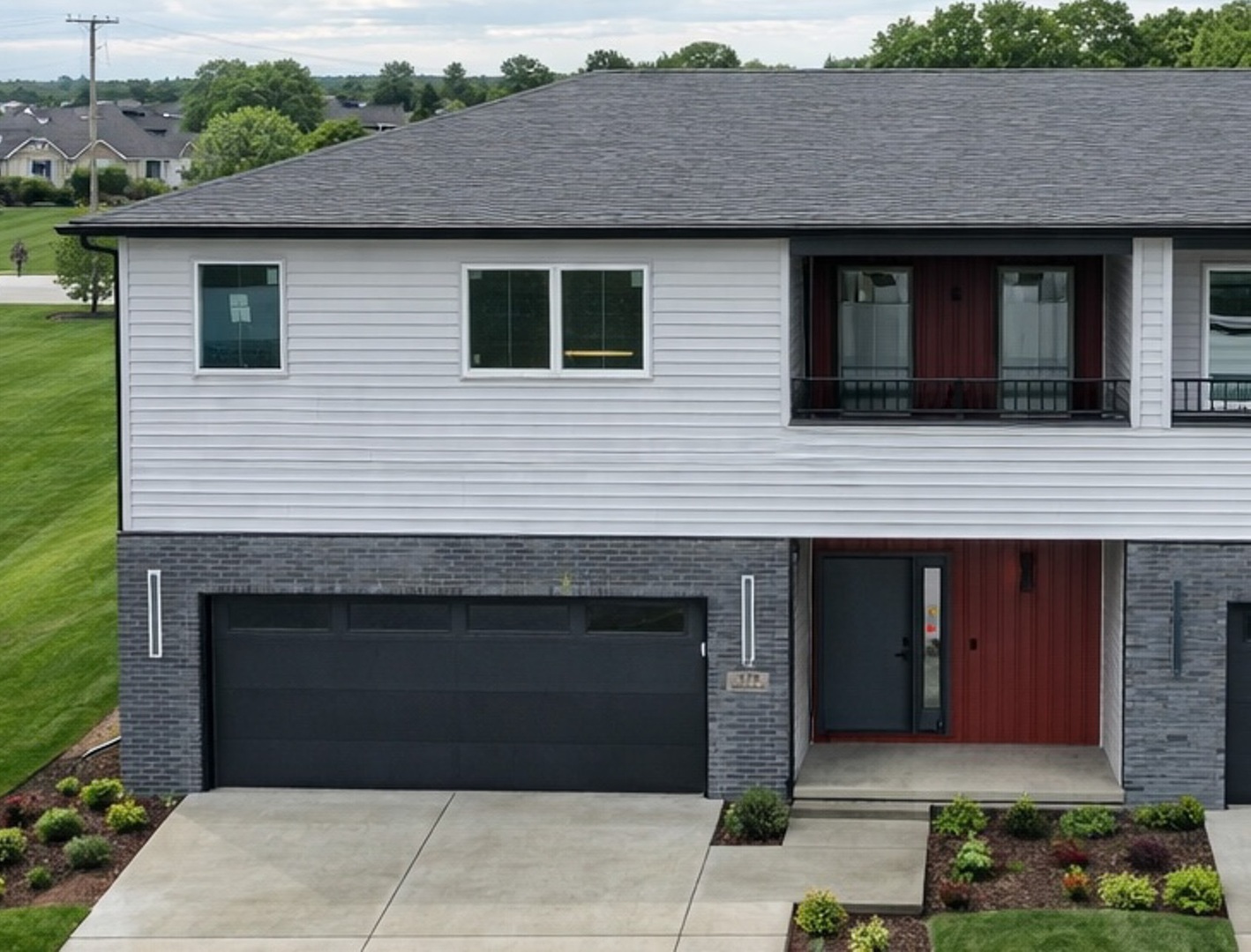 379 LARKSPUR Lane, Normal, IL 61761