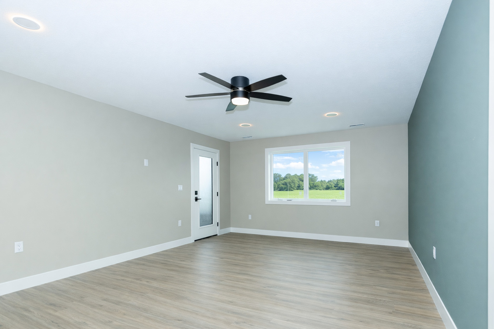 379 LARKSPUR Lane, Normal, IL 61761