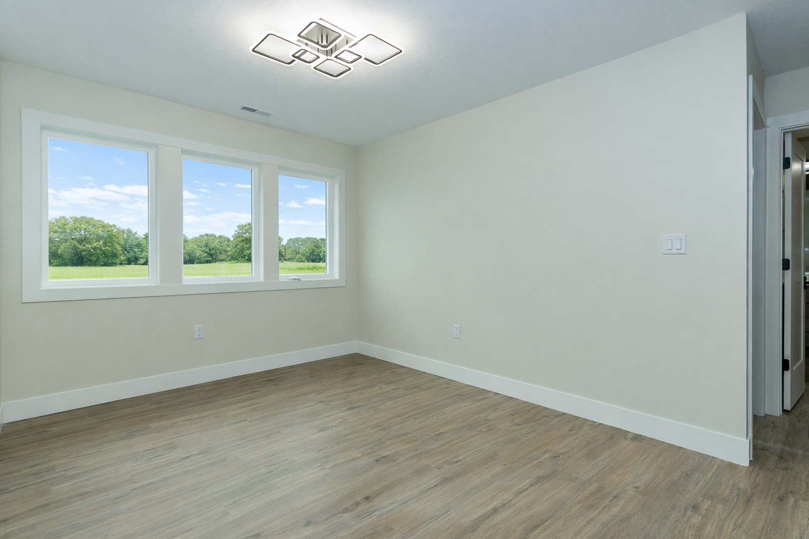 379 LARKSPUR Lane, Normal, IL 61761