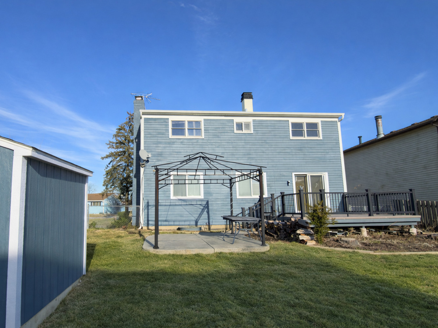 862 Omaha Court, Carol Stream, IL 60188