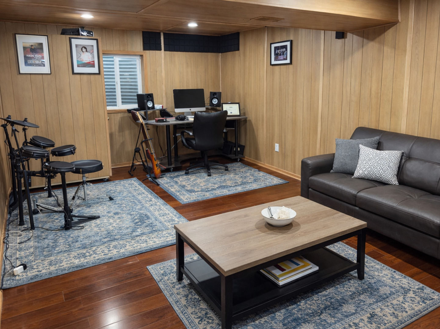 862 Omaha Court, Carol Stream, IL 60188