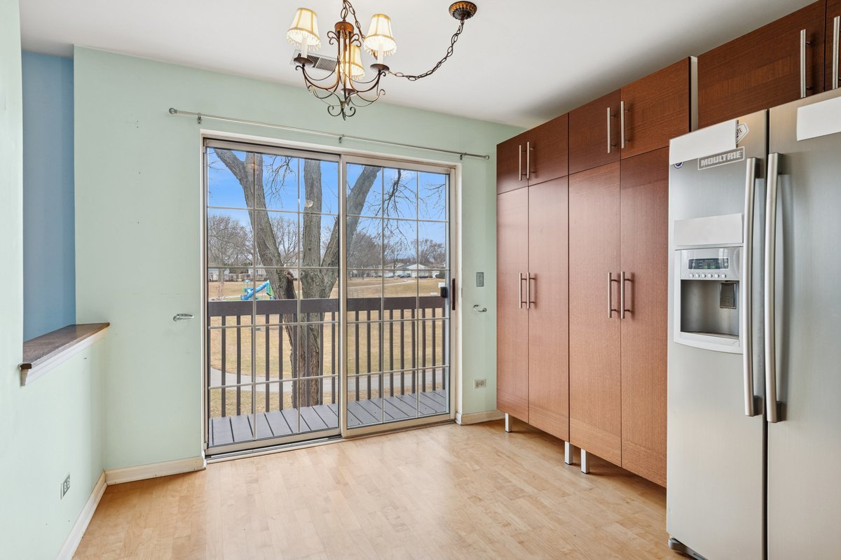 1344 S Lorraine Road #C, Wheaton, IL 60189