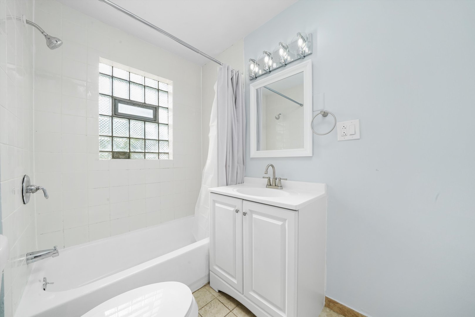 420 Prospect Boulevard #1-N, Elgin, IL 60120