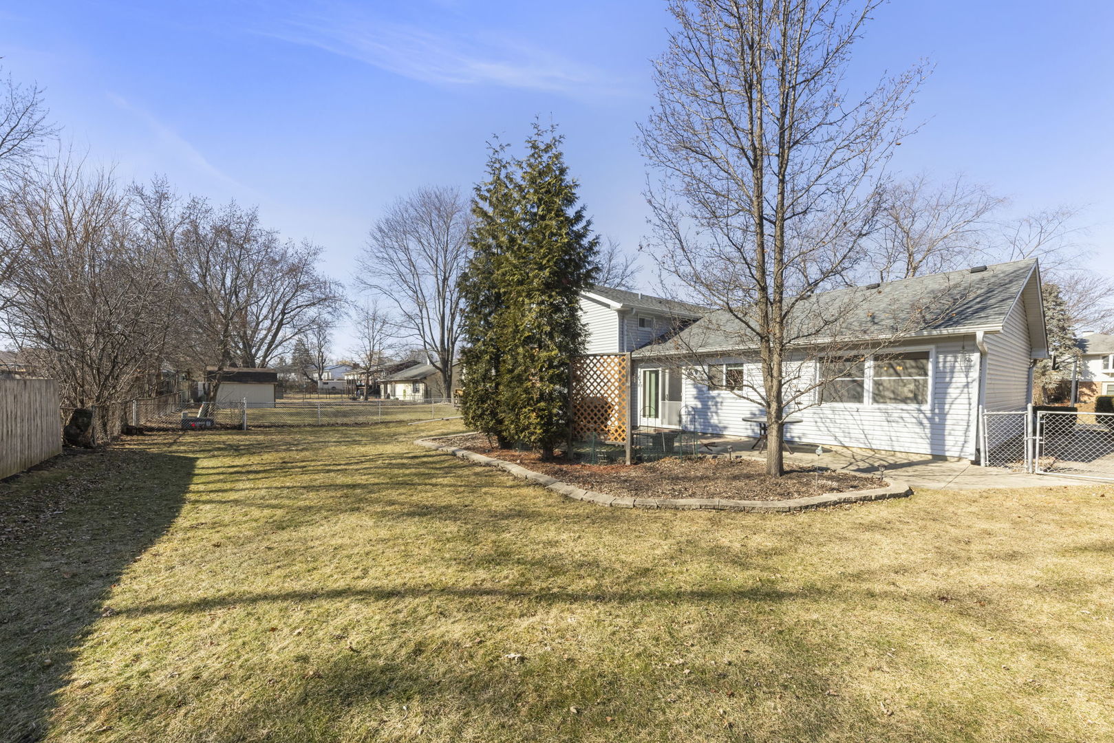 755 Surryse Road, Lake Zurich, IL 60047