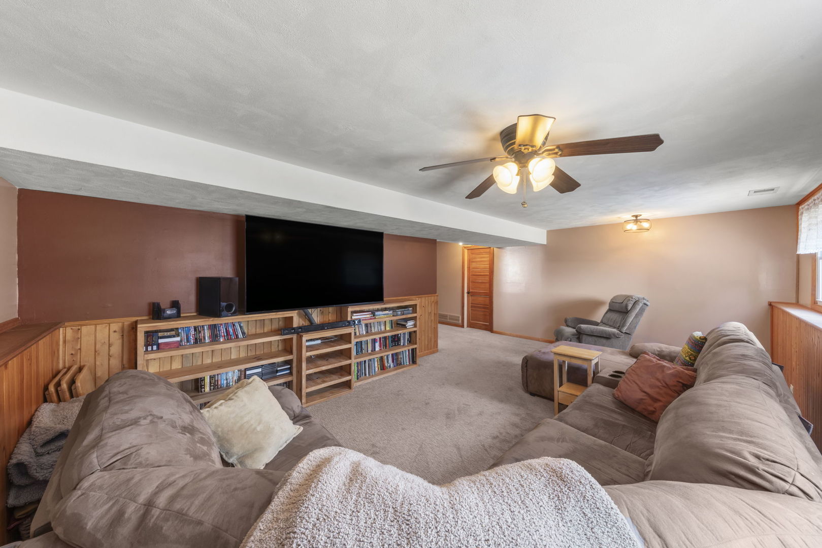 755 Surryse Road, Lake Zurich, IL 60047