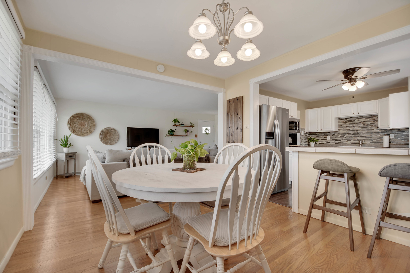 333 Homewood Court, Chicago Heights, IL 60411