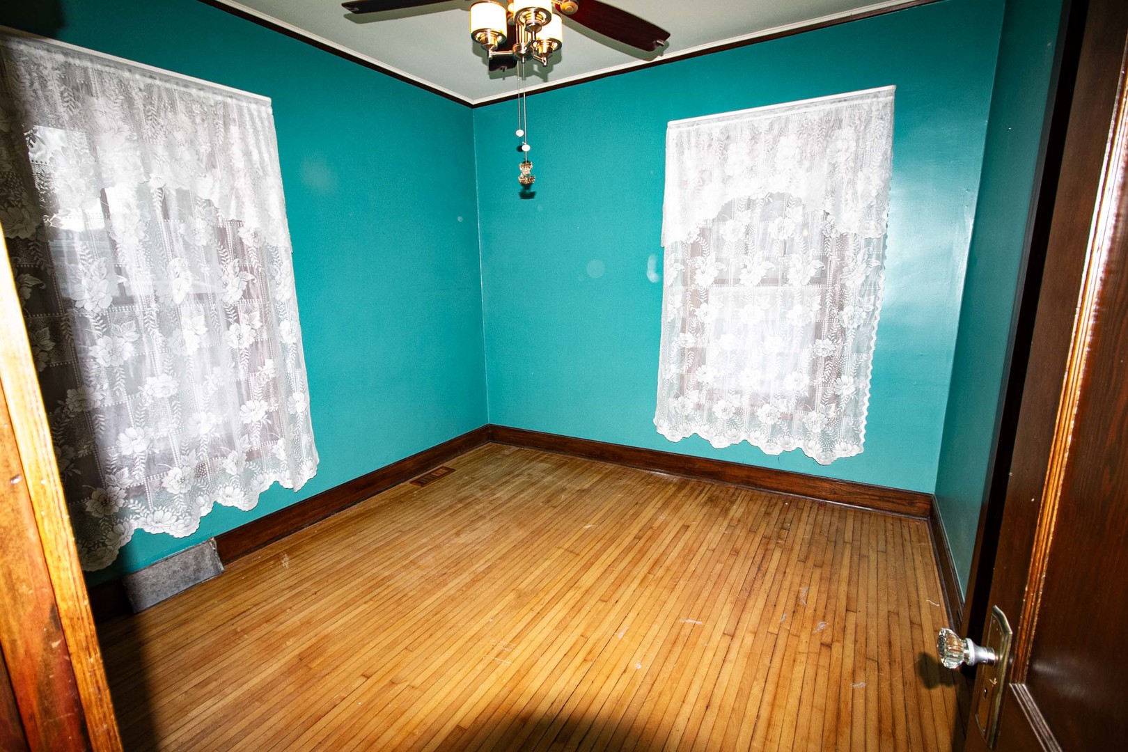 510 N Raynor Avenue, Joliet, IL 60435