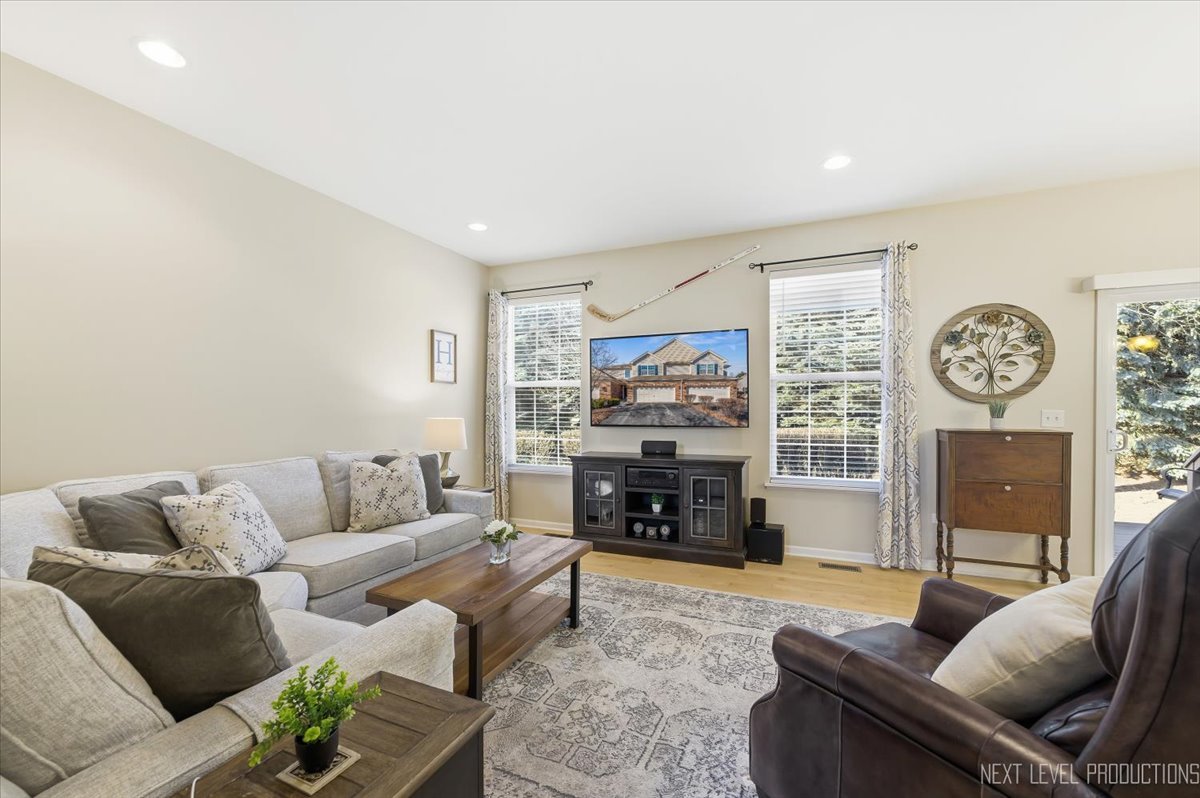 1209 John Hancock Drive, Bolingbrook, IL 60490