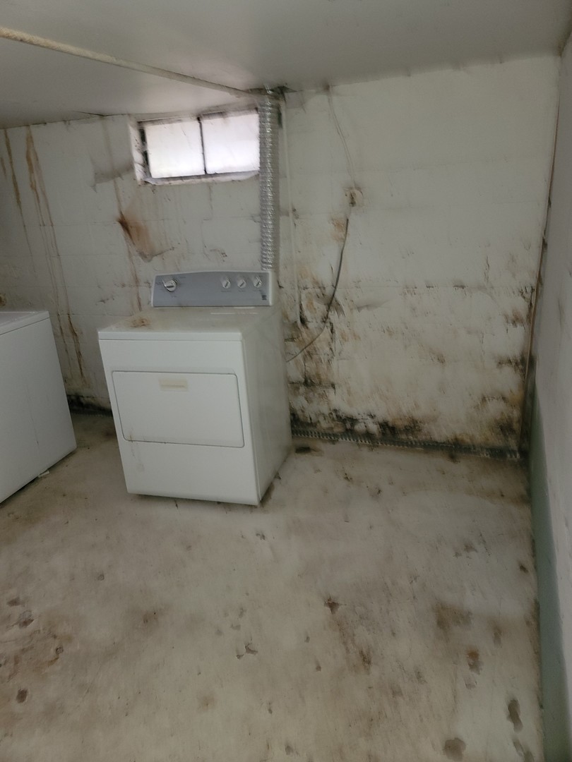 213 S Summit Street, Wheaton, IL 60187