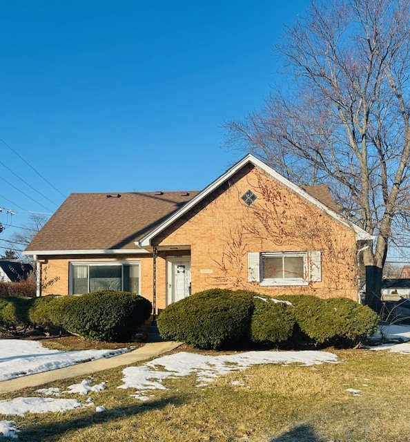 1000 N Lewis Avenue, Waukegan, IL 60085