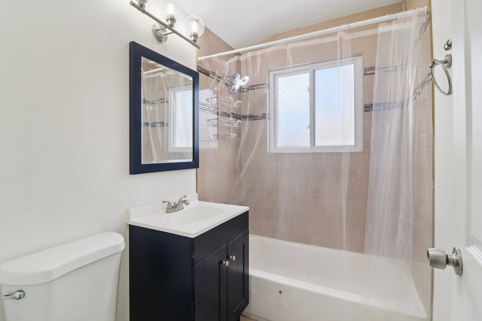 502 E Washington Street, Bensenville, IL 60106