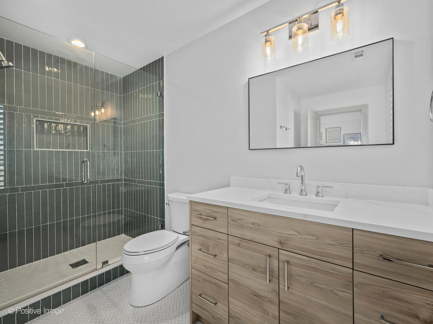 476 W Vallette Street, Elmhurst, IL 60126