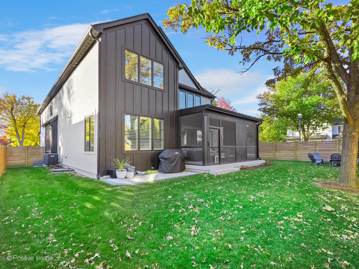 476 W Vallette Street, Elmhurst, IL 60126