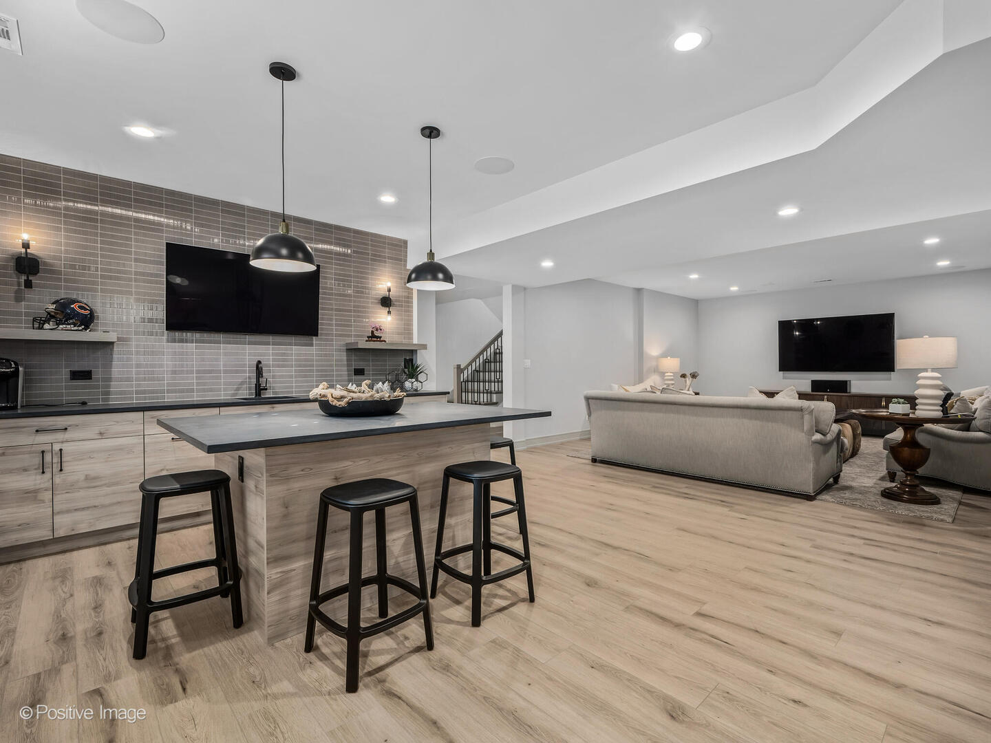 476 W Vallette Street, Elmhurst, IL 60126