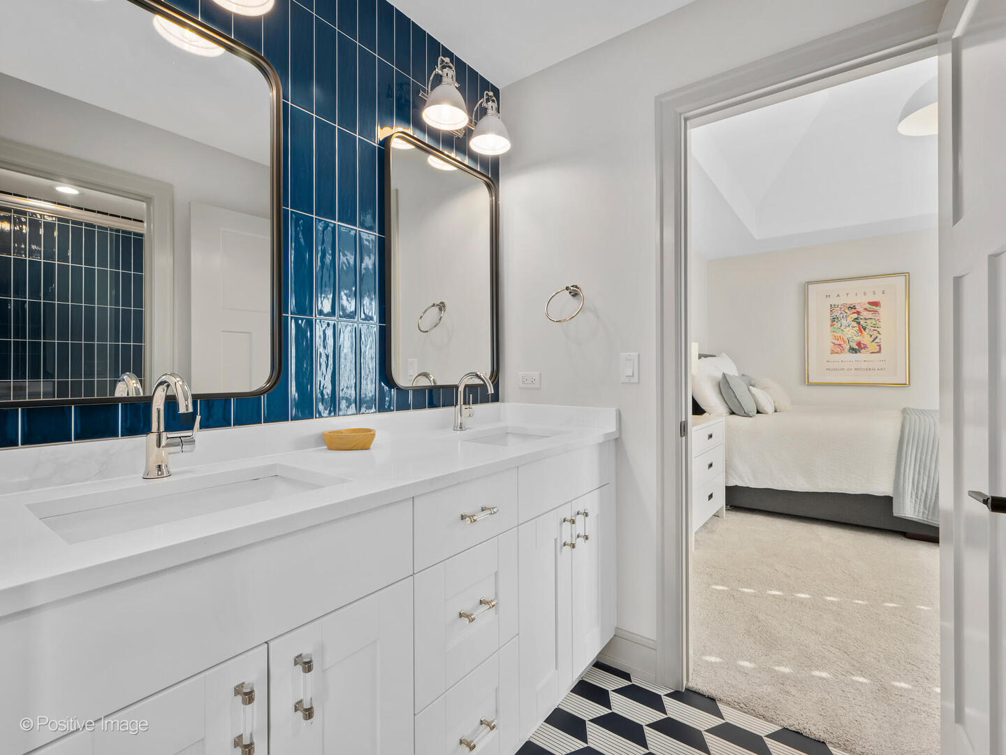 476 W Vallette Street, Elmhurst, IL 60126