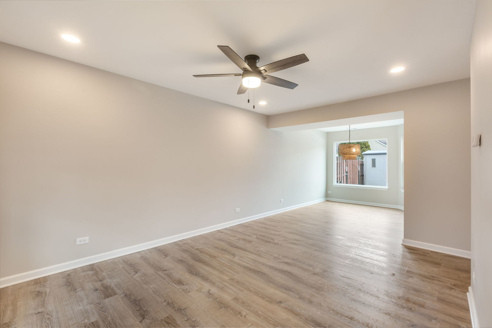 1283 Huntington Drive, Mundelein, IL 60060