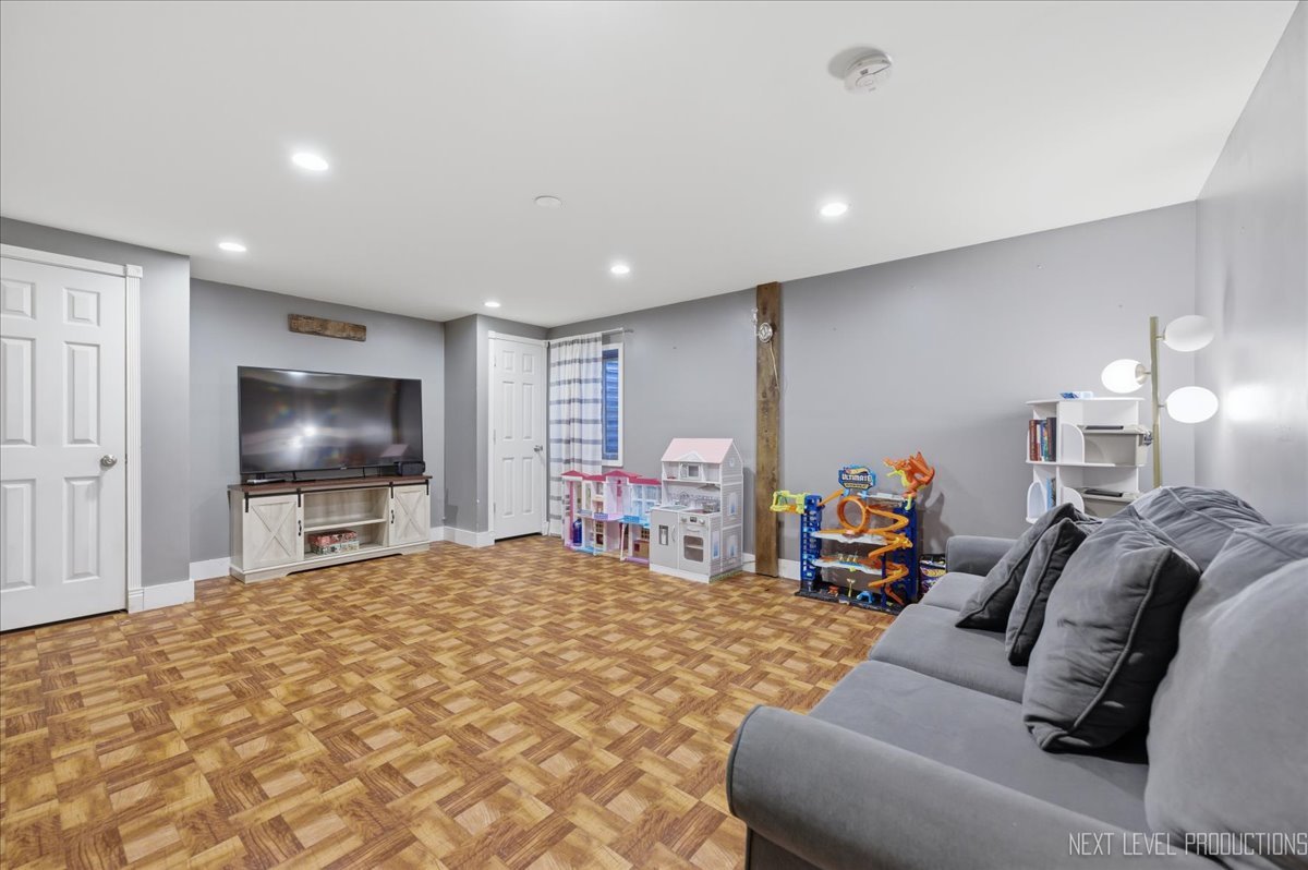 1155 Corrigan Street, Elburn, IL 60119