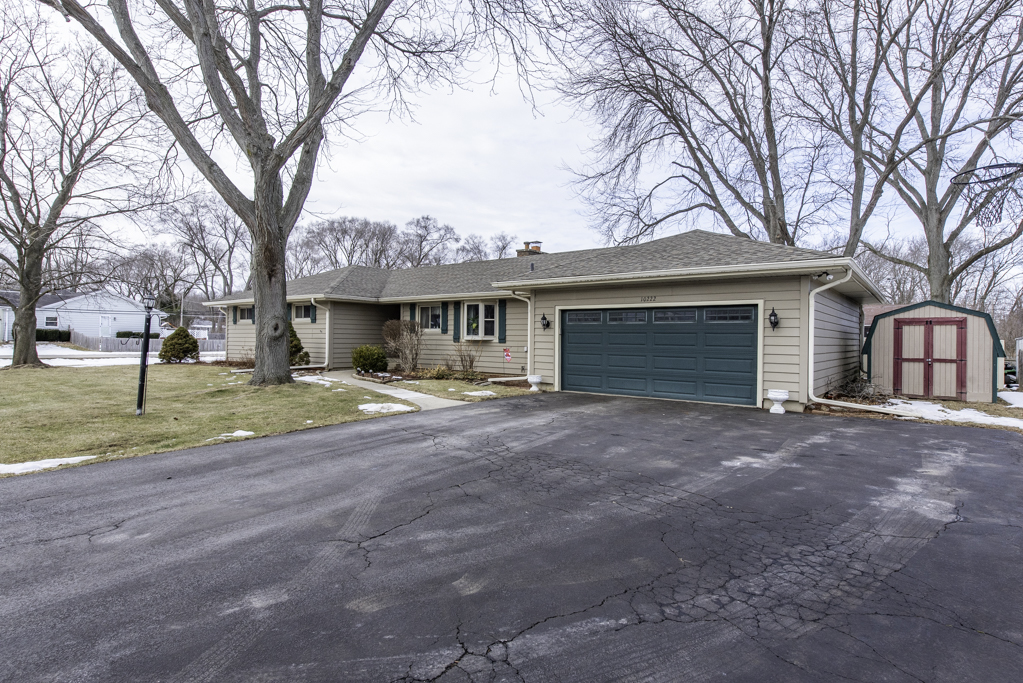 10222 W Bairstow Avenue, Beach Park, IL 60087