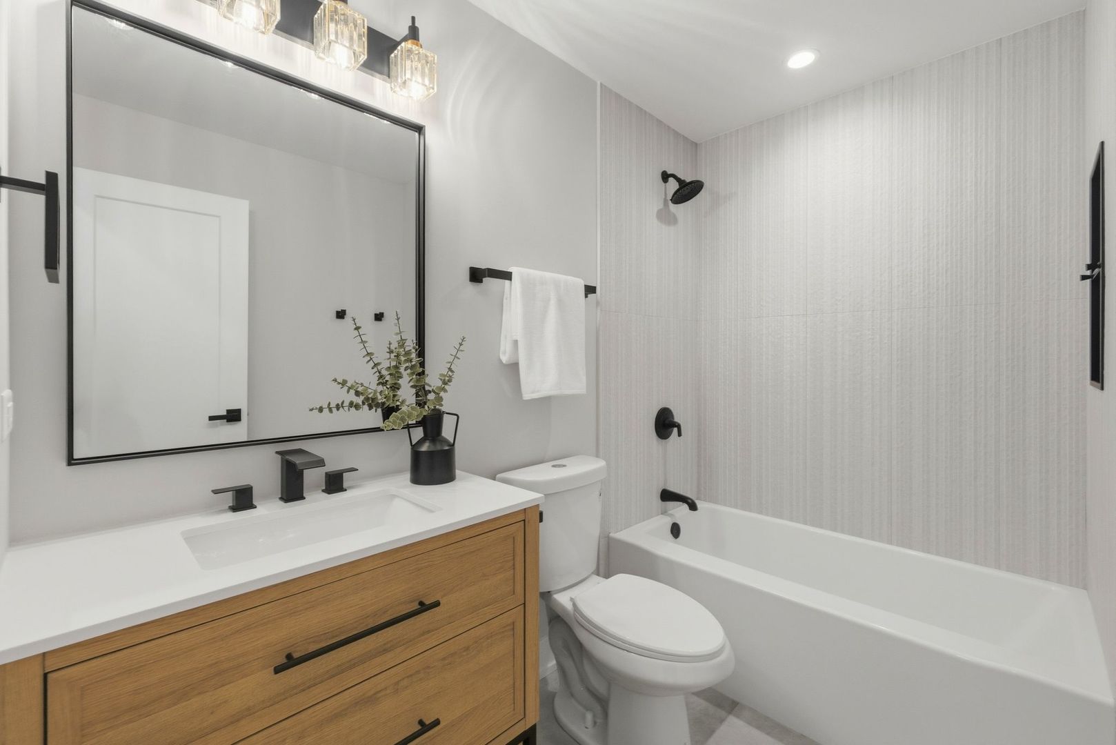 9327 Pleasant Avenue, Tinley Park, IL 60487