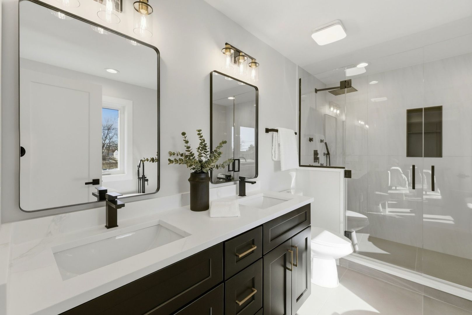 9327 Pleasant Avenue, Tinley Park, IL 60487