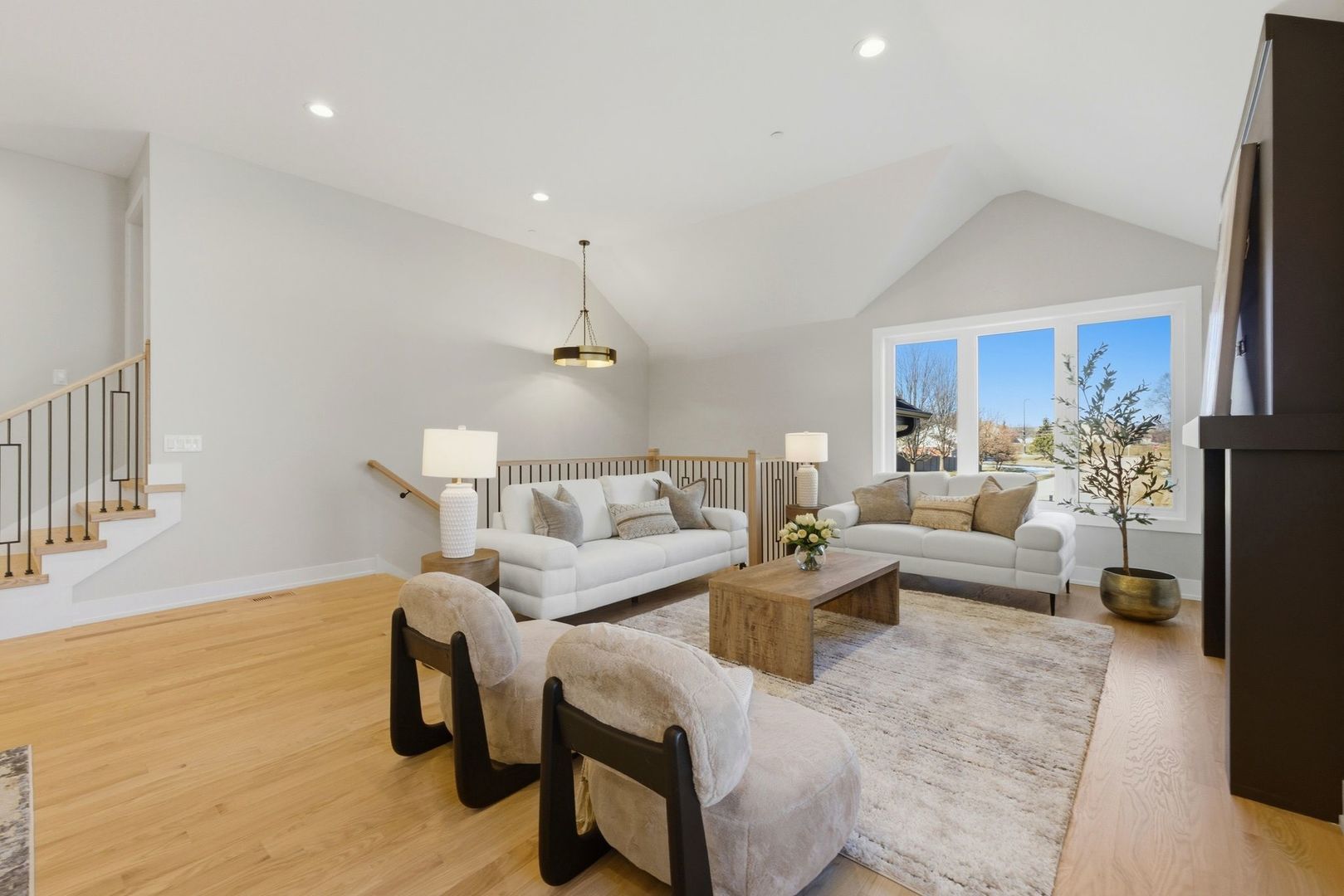 9327 Pleasant Avenue, Tinley Park, IL 60487