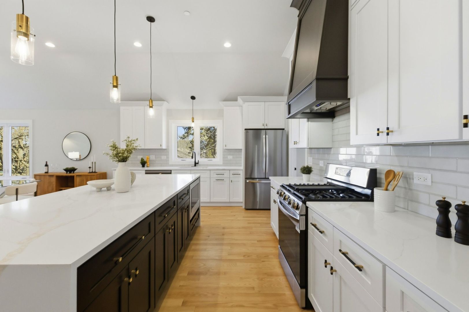 9327 Pleasant Avenue, Tinley Park, IL 60487