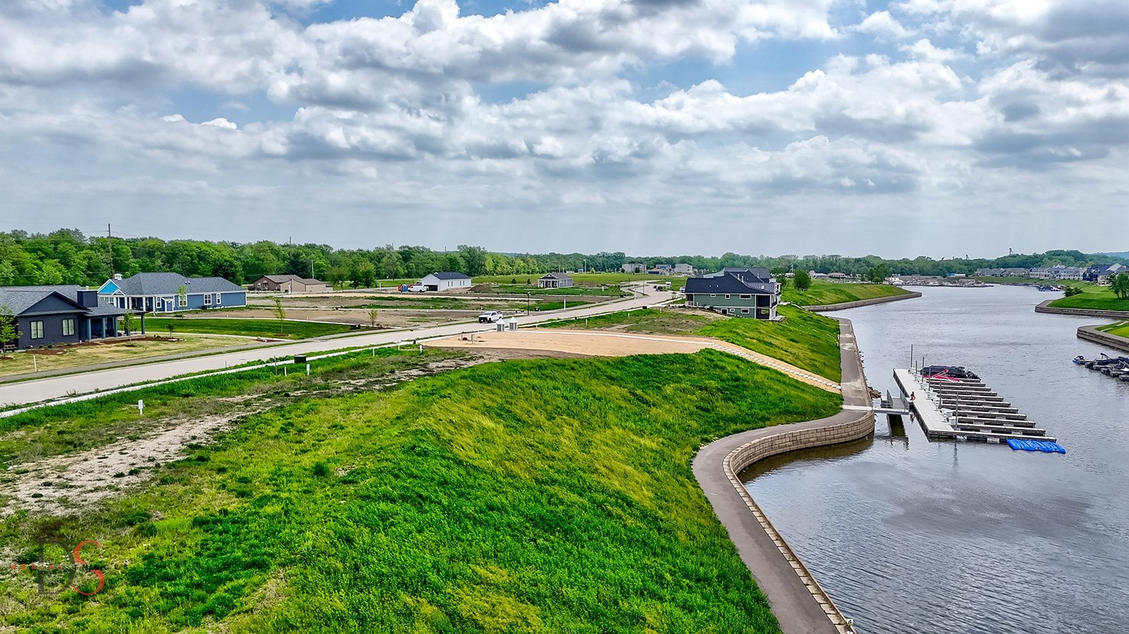 23 Great Loop Drive, Ottawa, IL 61350