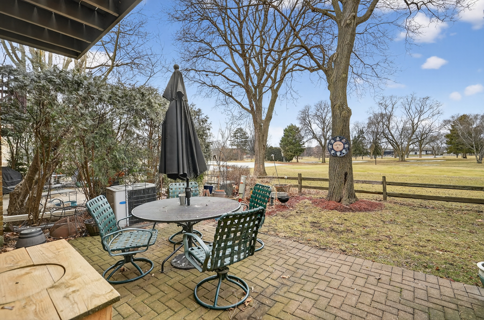 1414 N Bridgeport Drive, Mount Prospect, IL 60056