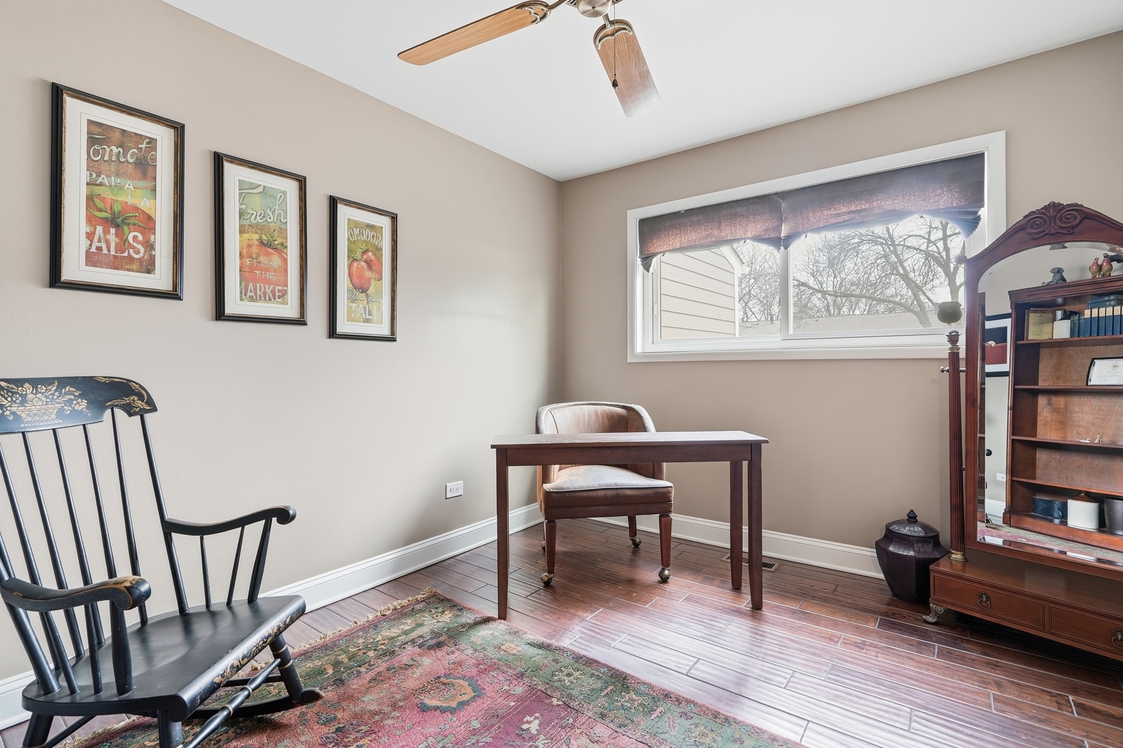 1414 N Bridgeport Drive, Mount Prospect, IL 60056