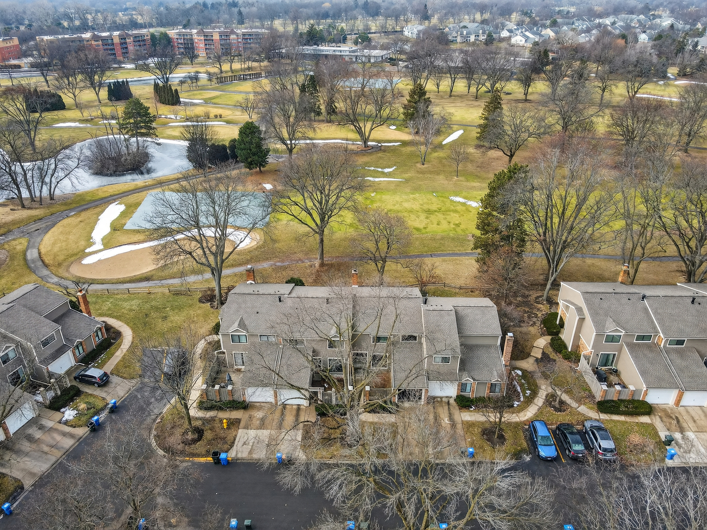 1414 N Bridgeport Drive, Mount Prospect, IL 60056