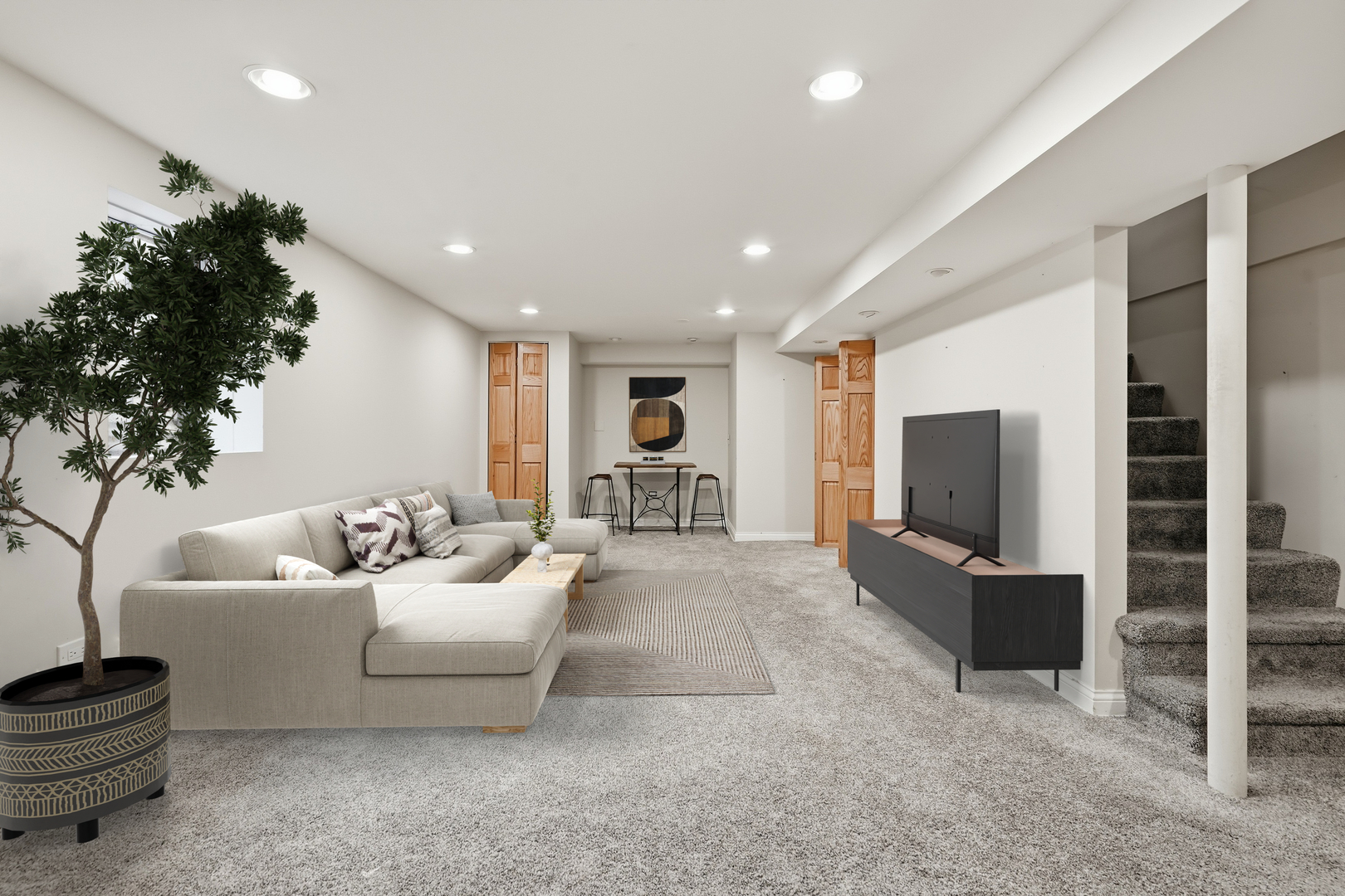 1414 N Bridgeport Drive, Mount Prospect, IL 60056