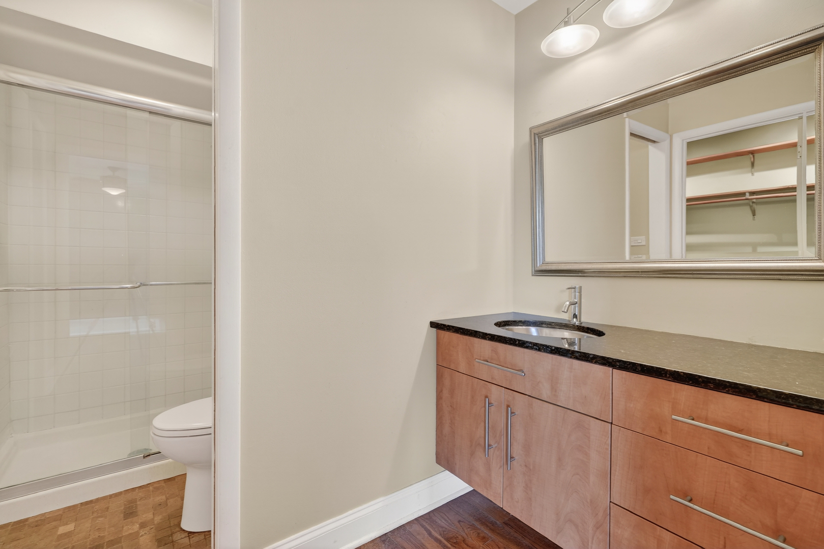 1414 N Bridgeport Drive, Mount Prospect, IL 60056