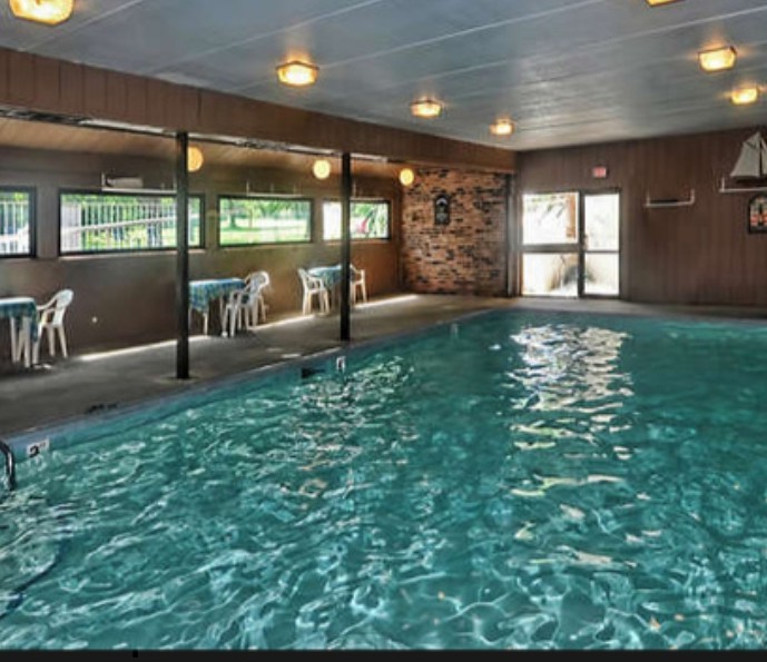 1414 N Bridgeport Drive, Mount Prospect, IL 60056